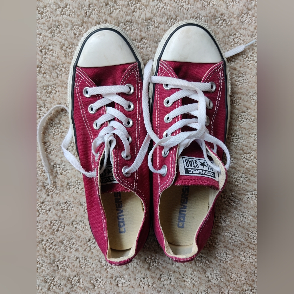 Burgundy Converse Shoes Size 8